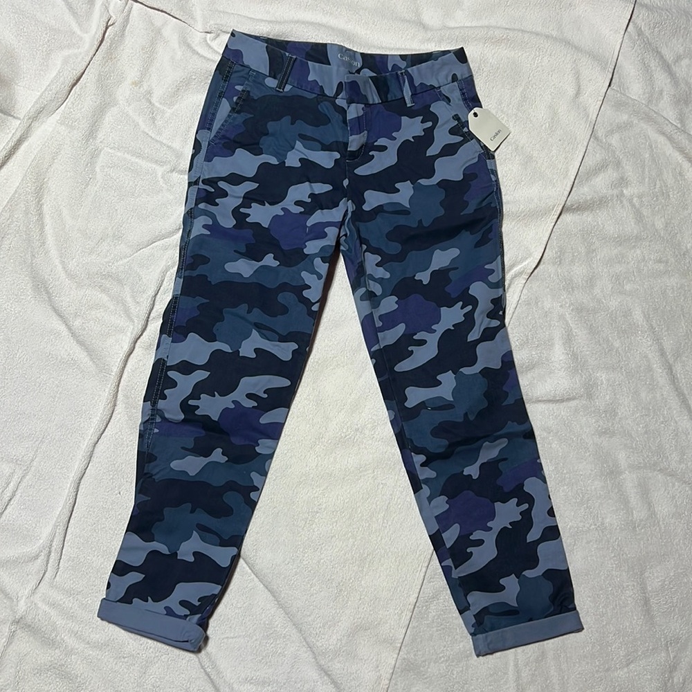 Women's size 2 Caslon blue camo ankle length pants